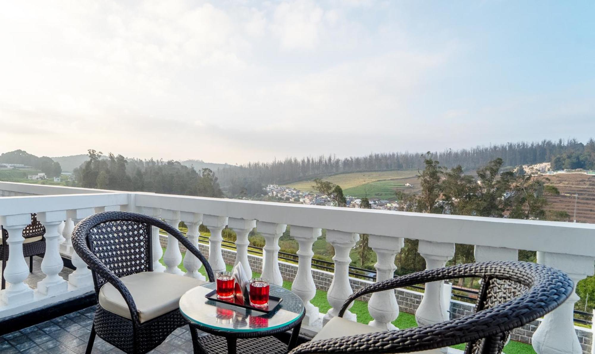 Treebo Skydale Premium Suites, 1500 Mtrs From Ooty Lake 외부 사진